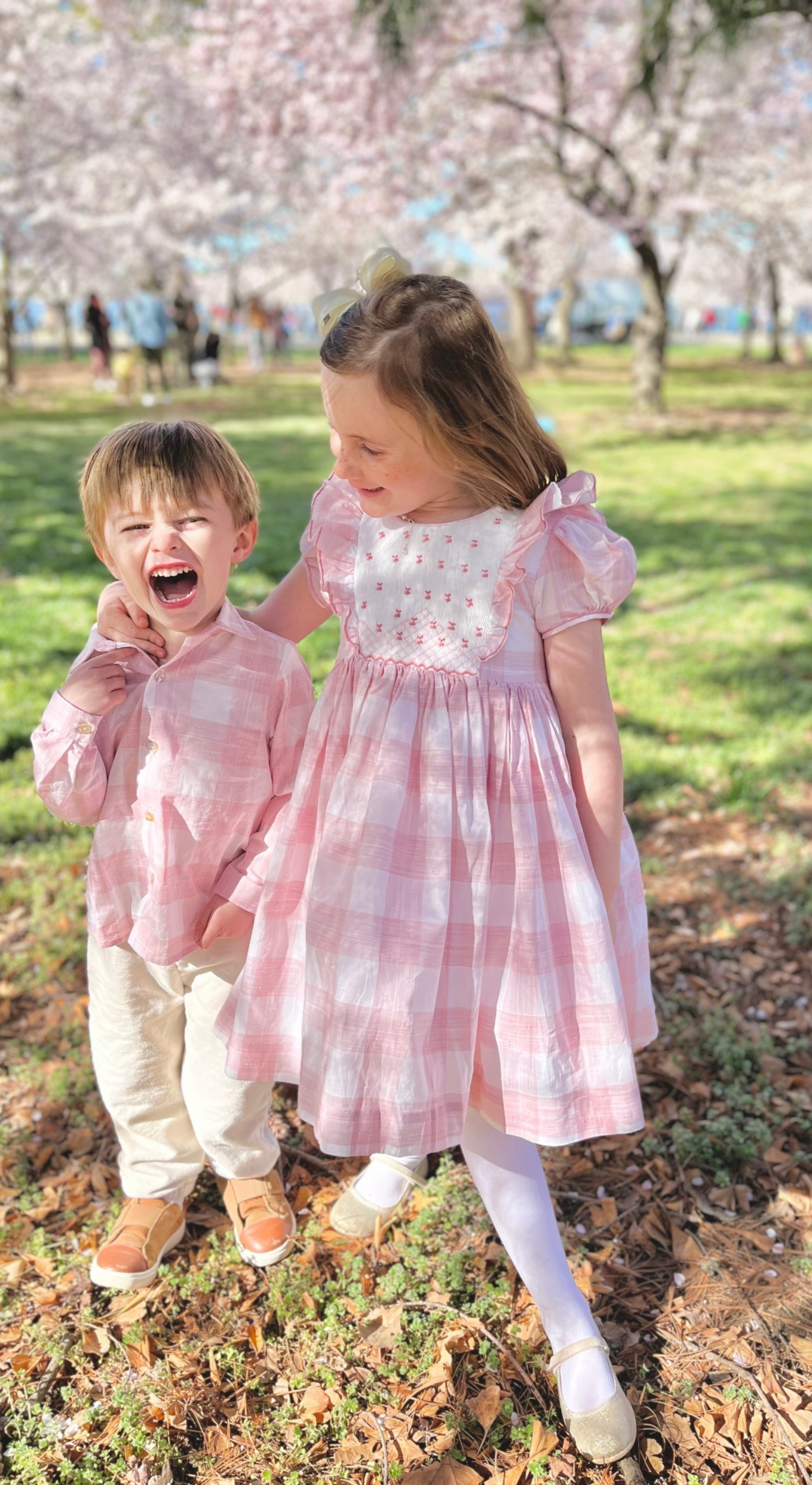 Charlotte sy Dimby classic timeless traditional smocked dresses for babies and girls handmade French style children clothing paris boutique easter floral print bunny dress