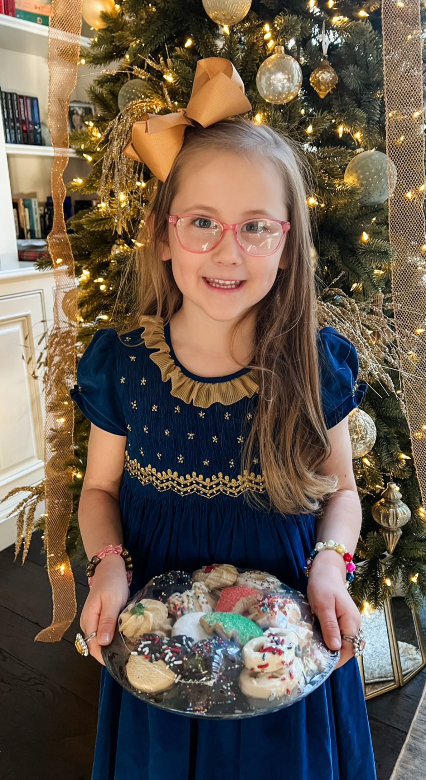 Charlotte sy Dimby classic timeless traditional smocked dresses for babies and girls handmade French style children clothing paris boutique pastel blue children photography heirloom twirl dress florida