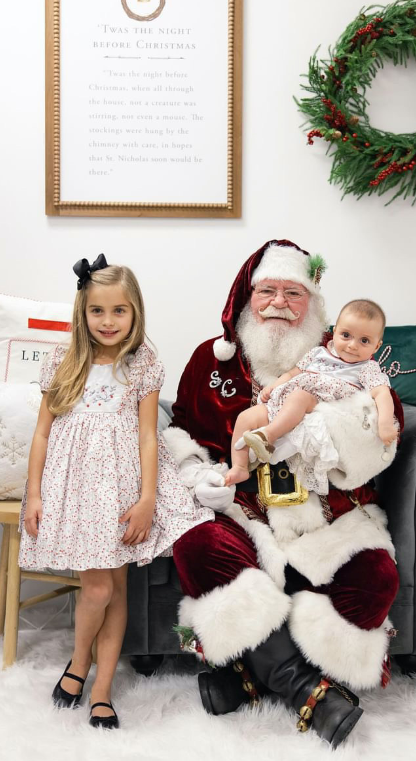 Charlotte sy Dimby classic timeless traditional smocked dresses for babies and girls handmade French style children clothing paris boutique children portrait painting heirloom white dress